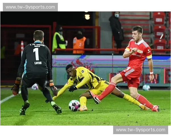 跨越欧亚大陆的激情碰撞：伊斯坦布尔与莱比锡红牛的战术美学与灵魂之战